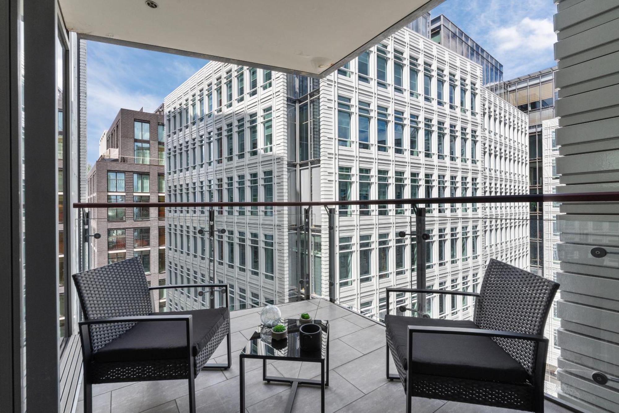 Апартаменты 3bed 3bath With 2xbalconies In